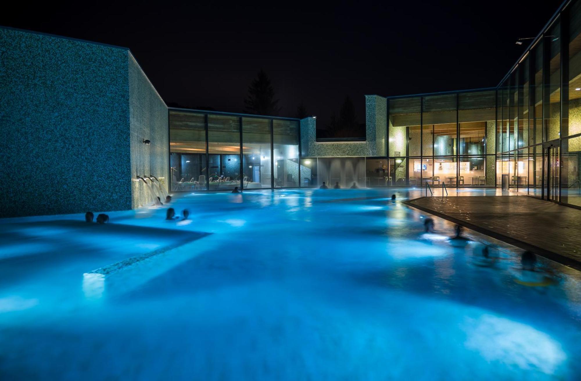 Residence Le Sapin & Bains De La Gruyere Charmey Exterior photo